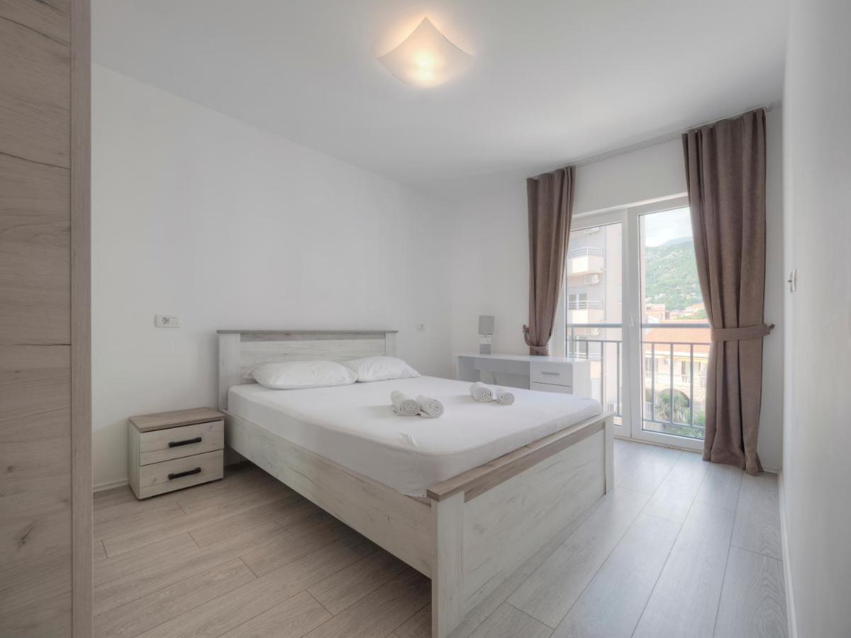 Family Three Bedroom Apartment Brando Budva Exterior photo