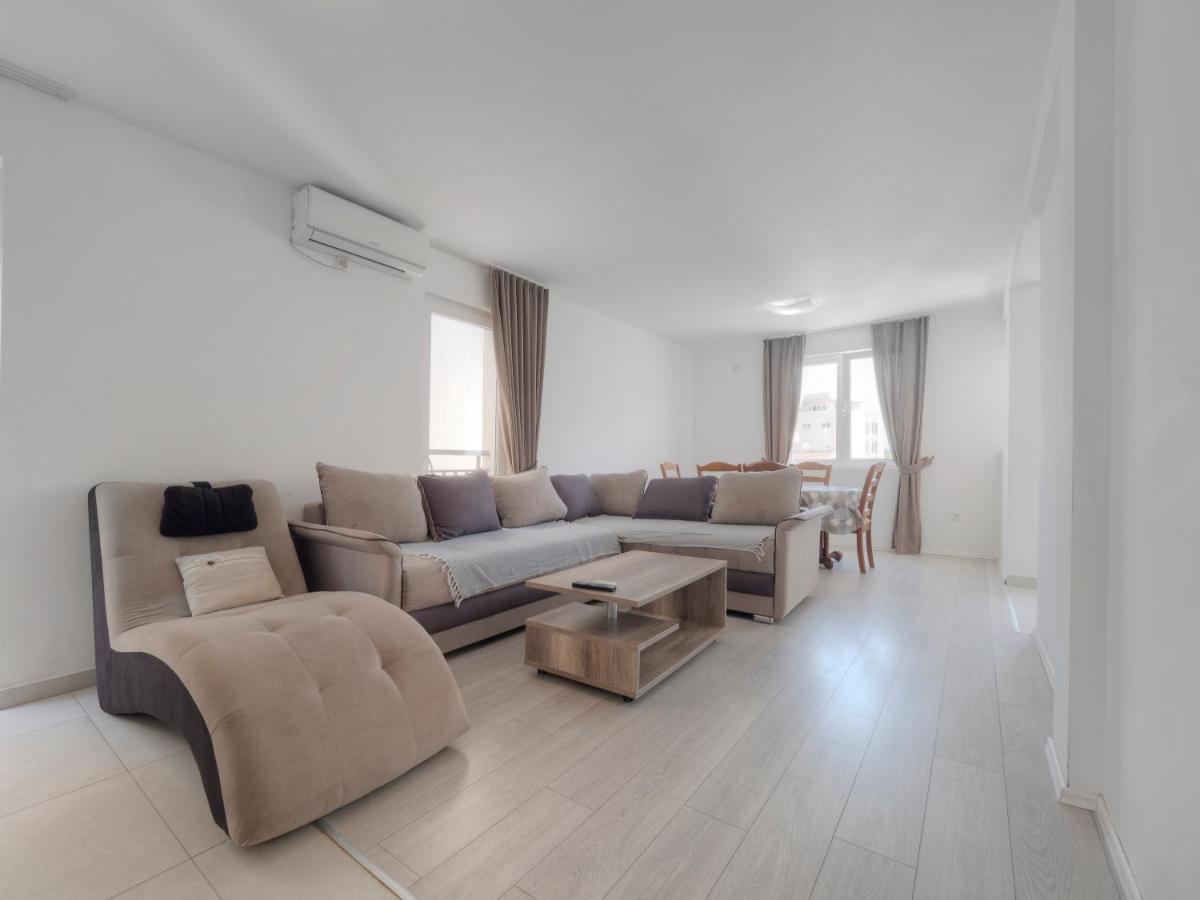 Family Three Bedroom Apartment Brando Budva Exterior photo